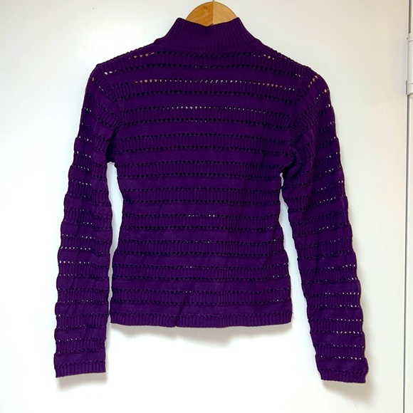 💥TOPS SALE💥 CHRISTIAN LACROIX TURTLENECK SWEATER IN PURPLE - Picture 3 of 4